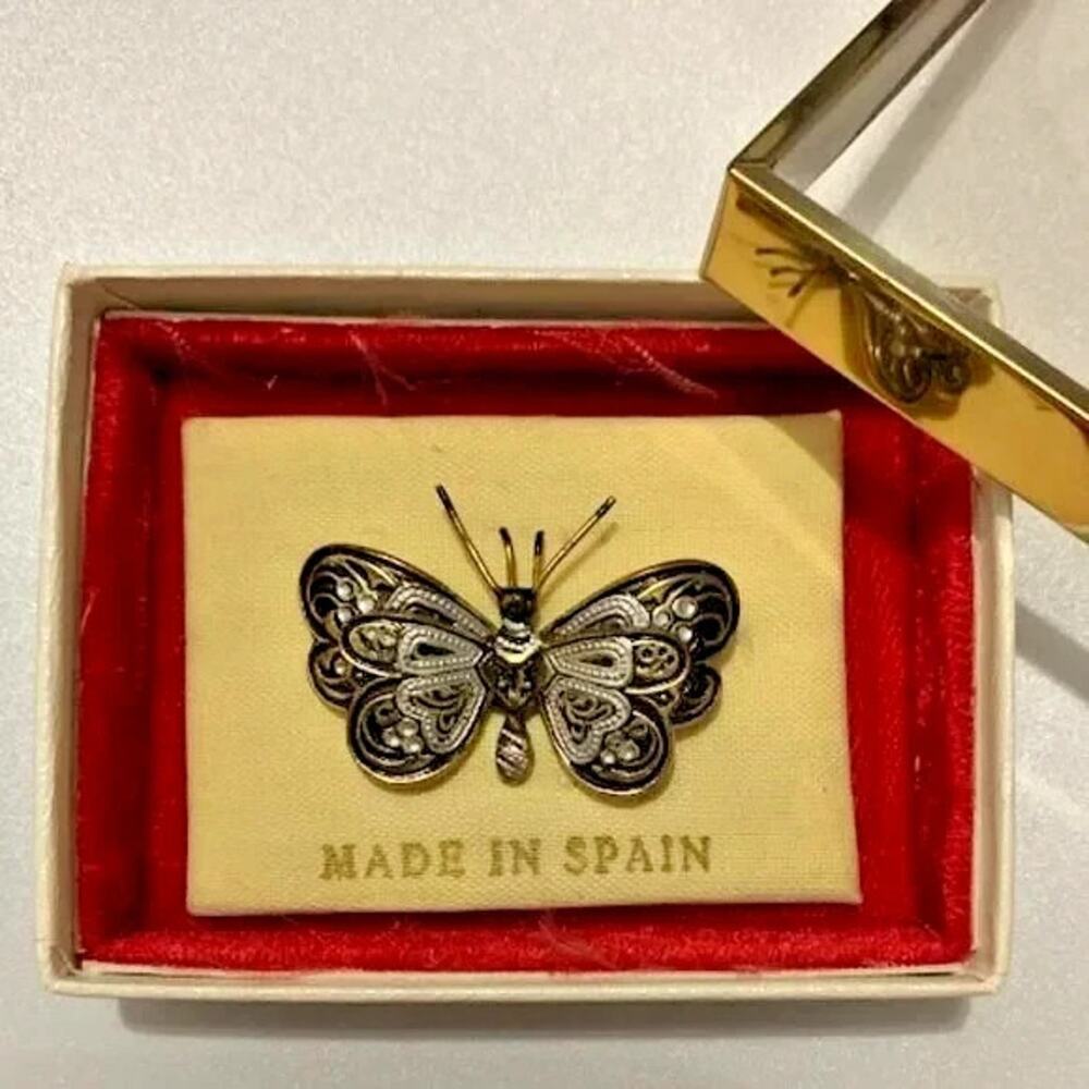 Vintage Spain Damascene Butterfly Brooch NOS Original Card & Box Toledo Two Tone - Picture 8 of 8